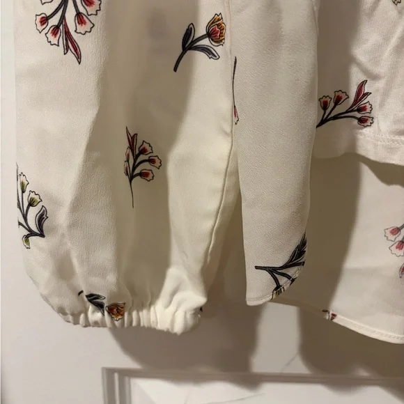 Loft Meadow Ruffle Mixed Media Blouse, Size XS, Regular - Picture 5 of 6